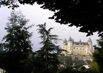 Saumur on a biking trip through France with trailers